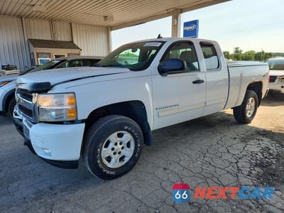 2009 CHEVROLET SILVERADO K1500 LT 1GCEK29J99Z200441 - główne zdjęcie licytacji z USA - miniatura