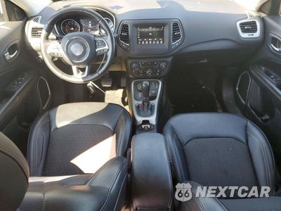 Zdjęcie 8 z 13 samochodu: 2019 JEEP COMPASS LATITUDE VIN:3C4NJDBB6KT689413 - miniatura