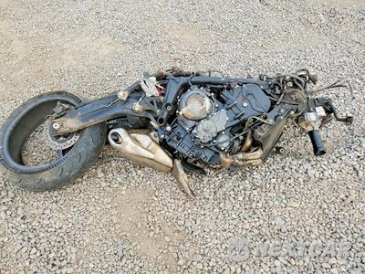 Czwarte zdjęcie samochodu z boku: 2025 TRIUMPH MOTORCYCLE DAYTONA 660 VIN:SMTL23UF5STBU2227 - miniatura