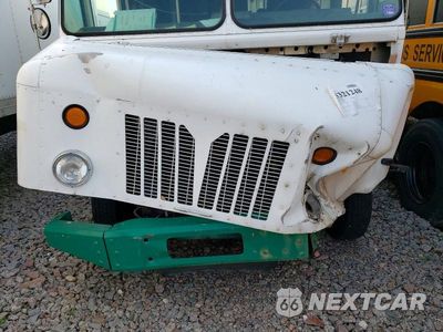 Zdjęcie 11 z 12 samochodu: 2019 FREIGHTLINER MT45G DELIVERY TRUCK VIN:4UZAC2EA7KCLH7510 - miniatura