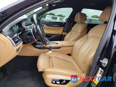 Zdjęcie 7 z 13 samochodu: 2016 BMW 750 XI VIN:WBA7F2C54GG415837 - miniatura