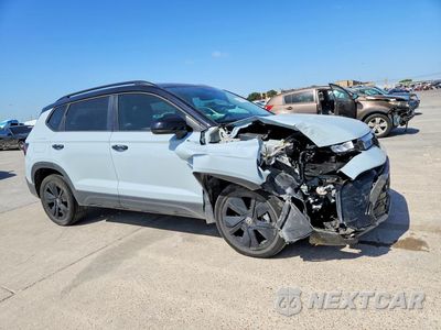 Czwarte zdjęcie samochodu z boku: 2025 VOLKSWAGEN TAOS SE BLACK VIN:3VV3C7B29SM036301 - miniatura