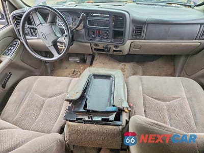 Zdjęcie 8 z 13 samochodu: 2004 CHEVROLET TAHOE C1500 VIN:1GNEC13V94R178346 - miniatura