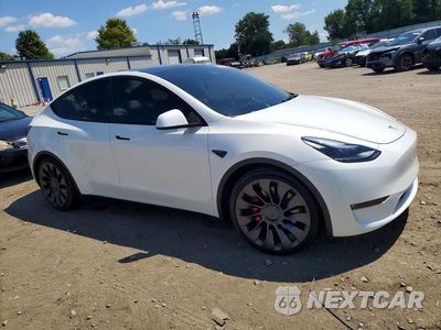 Czwarte zdjęcie samochodu z boku: 2023 TESLA MODEL Y VIN:7SAYGDEF3PF754883 - miniatura