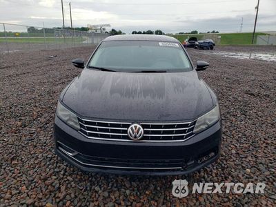 Piąte zdjęcie samochodu w środku: 2017 VOLKSWAGEN PASSAT S VIN:1VWAT7A33HC009487 - miniatura
