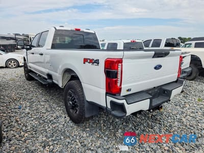 Drugie zdjęcie samochodu z przodu: 2024 FORD F350 SUPER DUTY VIN:1FT8W3BT3RED49390 - miniatura