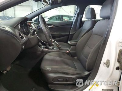 Zdjęcie 7 z 12 samochodu: 2018 CHEVROLET CRUZE LT VIN:1G1BE5SMXJ7164462 - miniatura