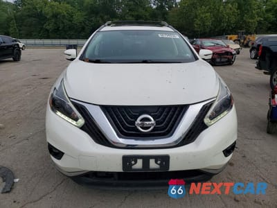 Piąte zdjęcie samochodu w środku: 2018 NISSAN MURANO S VIN:5N1AZ2MH3JN168642 - miniatura