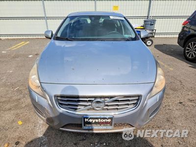 Piąte zdjęcie samochodu w środku: 2013 VOLVO S60 T5 VIN:YV1612FS7D1202288 - miniatura