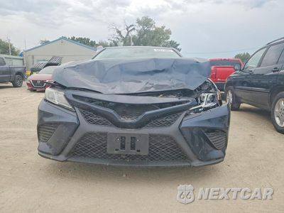 Piąte zdjęcie samochodu w środku: 2019 TOYOTA CAMRY SE VIN:4T1B11HK8KU830315 - miniatura