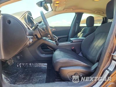 Zdjęcie 7 z 12 samochodu: 2015 CHRYSLER 200 LIMITED VIN:1C3CCCAB5FN751956 - miniatura