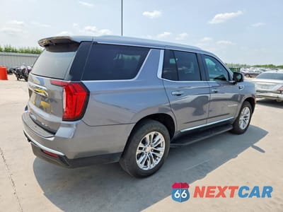 Trzecie zdjęcie samochodu z tyłu: 2021 GMC YUKON SLT VIN:1GKS1BKD2MR153759 - miniatura