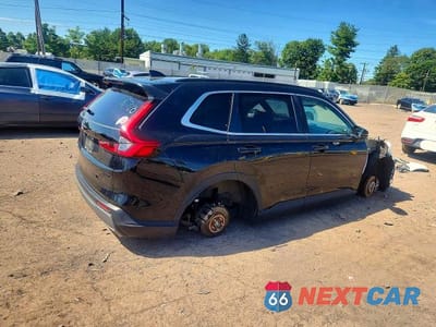 Trzecie zdjęcie samochodu z tyłu: 2023 HONDA CR-V SPORT VIN:7FARS6H53PE030405 - miniatura