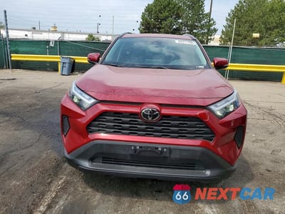 Piąte zdjęcie samochodu w środku: 2024 TOYOTA RAV4 XLE VIN:2T3P1RFV1RW485700 - miniatura