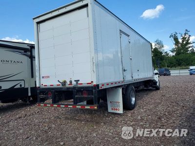 Trzecie zdjęcie samochodu z tyłu: 2025 HINO L6 BOX TRUCK VIN:5PVNJ7AV4S5T59119 - miniatura