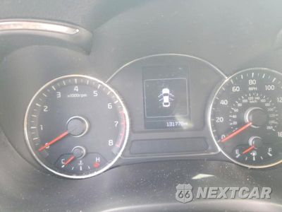 Zdjęcie 9 z 12 samochodu: 2017 KIA FORTE EX VIN:3KPFL4A89HE127930 - miniatura