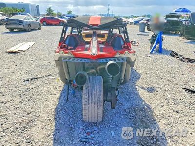 Czwarte zdjęcie samochodu z boku: 2015 POLARIS SLINGSHOT SL VIN:57XAAPFA1F5104221 - miniatura