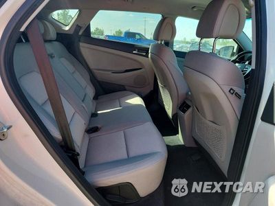 Zdjęcie 11 z 13 samochodu: 2017 HYUNDAI TUCSON SPORT VIN:KM8J3CA23HU562388 - miniatura