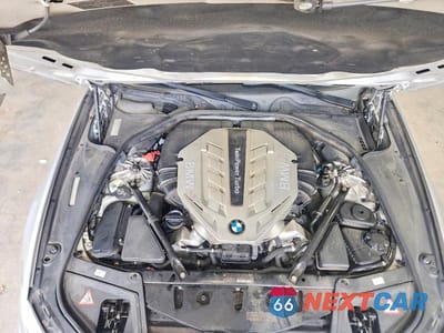 Zdjęcie 11 z 12 samochodu: 2011 BMW 5 SERIES XI VIN:WBAFU9C55BC785351 - miniatura