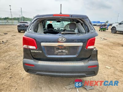 Zdjęcie 6 z 13 samochodu: 2013 KIA SORENTO LX VIN:5XYKT3A12DG376840 - miniatura