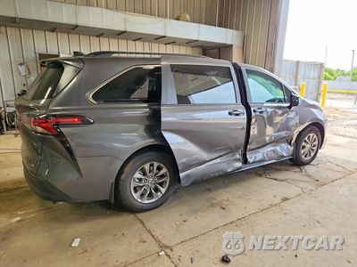 Trzecie zdjęcie samochodu z tyłu: 2025 TOYOTA SIENNA LE VIN:5TDBSKFC1SS193520 - miniatura