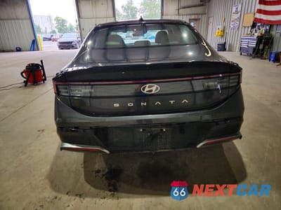 Zdjęcie 6 z 12 samochodu: 2025 HYUNDAI SONATA SEL VIN:KMHL64JAXSA450144 - miniatura