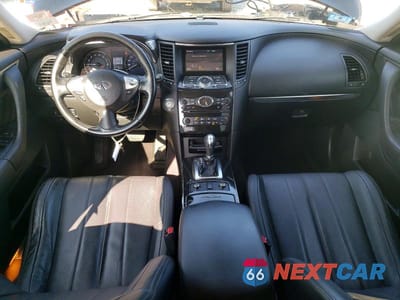 Zdjęcie 8 z 12 samochodu: 2016 INFINITI QX70 BASE VIN:JN8CS1MW8GM752953 - miniatura