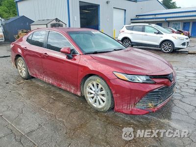 Czwarte zdjęcie samochodu z boku: 2020 TOYOTA CAMRY LE VIN:4T1L11AK4LU400507 - miniatura