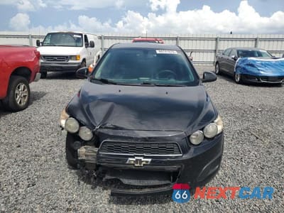 Piąte zdjęcie samochodu w środku: 2016 CHEVROLET SONIC LT VIN:1G1JC5SH5G4173195 - miniatura