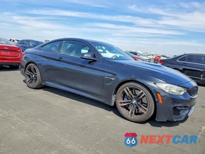 Czwarte zdjęcie samochodu z boku: 2016 BMW M4 VIN:WBS3R9C5XGK337958 - miniatura