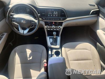 Zdjęcie 8 z 12 samochodu: 2020 HYUNDAI ELANTRA SEL VIN:5NPD84LF5LH629939 - miniatura