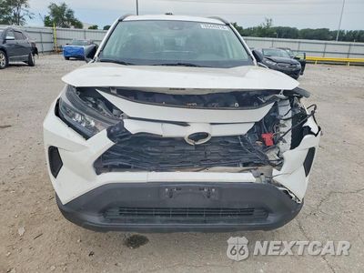 Piąte zdjęcie samochodu w środku: 2020 TOYOTA RAV4 LE VIN:2T3F1RFV3LW125587 - miniatura