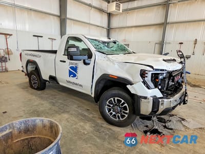 Czwarte zdjęcie samochodu z boku: 2025 GMC SIERRA K3500 VIN:1GT3USEY9SF267116 - miniatura