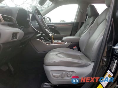 Zdjęcie 7 z 13 samochodu: 2024 TOYOTA HIGHLANDER HYBRID LIMITED VIN:5TDXBRCHXRS606639 - miniatura