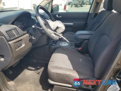 Zdjęcie 7 z 13 samochodu: 2011 MITSUBISHI ENDEAVOR LS VIN:4A4JN2AS0BE011645 - miniatura