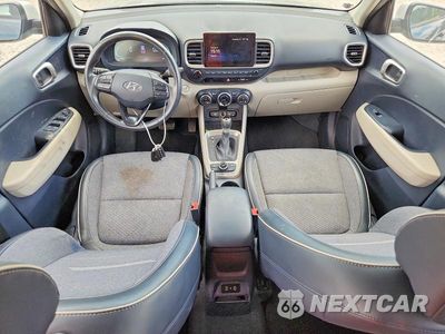 Zdjęcie 8 z 12 samochodu: 2024 HYUNDAI VENUE LIMITED VIN:KMHRC8A38RU307195 - miniatura