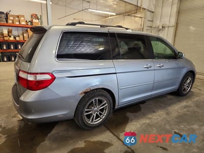 Trzecie zdjęcie samochodu z tyłu: 2006 HONDA ODYSSEY EXL VIN:5FNRL38716B022018 - miniatura