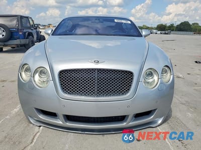 Piąte zdjęcie samochodu w środku: 2004 BENTLEY CONTINENTAL GT VIN:SCBCR63W34C021745 - miniatura