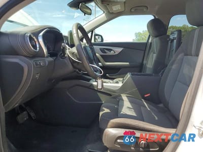 Zdjęcie 7 z 14 samochodu: 2023 CHEVROLET BLAZER 2LT VIN:3GNKBHR42PS183631 - miniatura