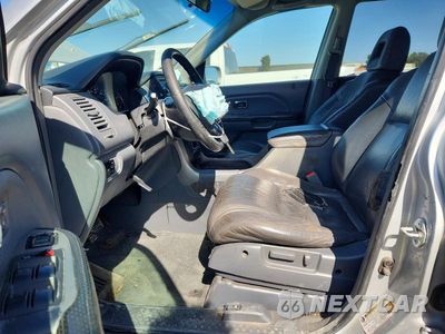 Zdjęcie 13 z 26 samochodu: 2004 HONDA PILOT EXL VIN:2HKYF18624H620163 - miniatura