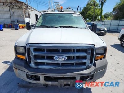 Piąte zdjęcie samochodu w środku: 2006 FORD F350 SRW SUPER DUTY VIN:1FDSF30566EC11960 - miniatura