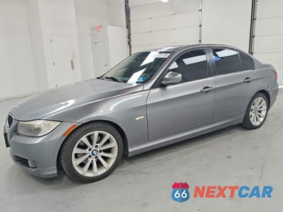 2011 BMW 328 I SULEV WBAPH5G56BNM73913 - główne zdjęcie licytacji z USA - miniatura
