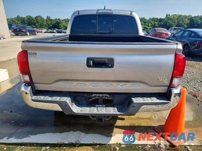 Zdjęcie 6 z 12 samochodu: 2018 TOYOTA TACOMA SR5 V6 VIN:5TFAZ5CN3JX058613 - miniatura