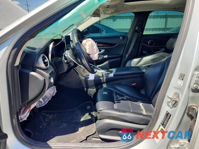 Zdjęcie 7 z 12 samochodu: 2017 MERCEDES-BENZ C 300 4MATIC VIN:55SWF4KB3HU227922 - miniatura