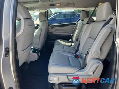 Zdjęcie 11 z 13 samochodu: 2023 HONDA ODYSSEY TOURING VIN:5FNRL6H83PB043495 - miniatura