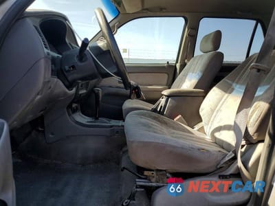 Zdjęcie 7 z 13 samochodu: 2001 TOYOTA 4RUNNER SR5 VIN:JT3GN86R610208992 - miniatura