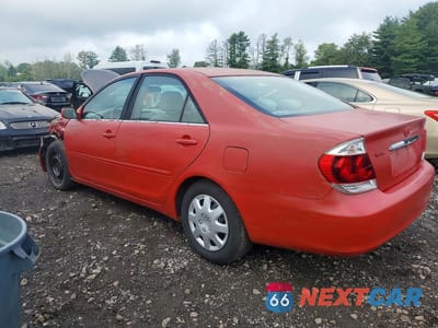 Drugie zdjęcie samochodu z przodu: 2005 TOYOTA CAMRY LE VIN:4T1BE30KX5U969085 - miniatura