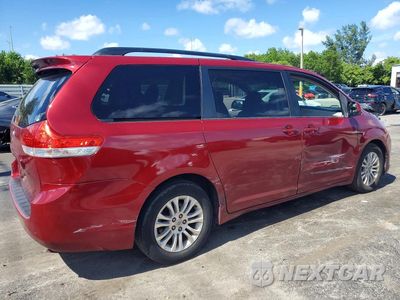Trzecie zdjęcie samochodu z tyłu: 2011 TOYOTA SIENNA XLE 8-PASSENGER VIN:5TDYK3DC1BS100885 - miniatura