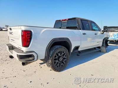 Trzecie zdjęcie samochodu z tyłu: 2026 GMC SIERRA K2500 DENALI VIN:1GT4UREY9TF237225 - miniatura