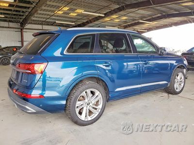Trzecie zdjęcie samochodu z tyłu: 2022 AUDI Q7 VIN:WA1LXBF74ND010100 - miniatura